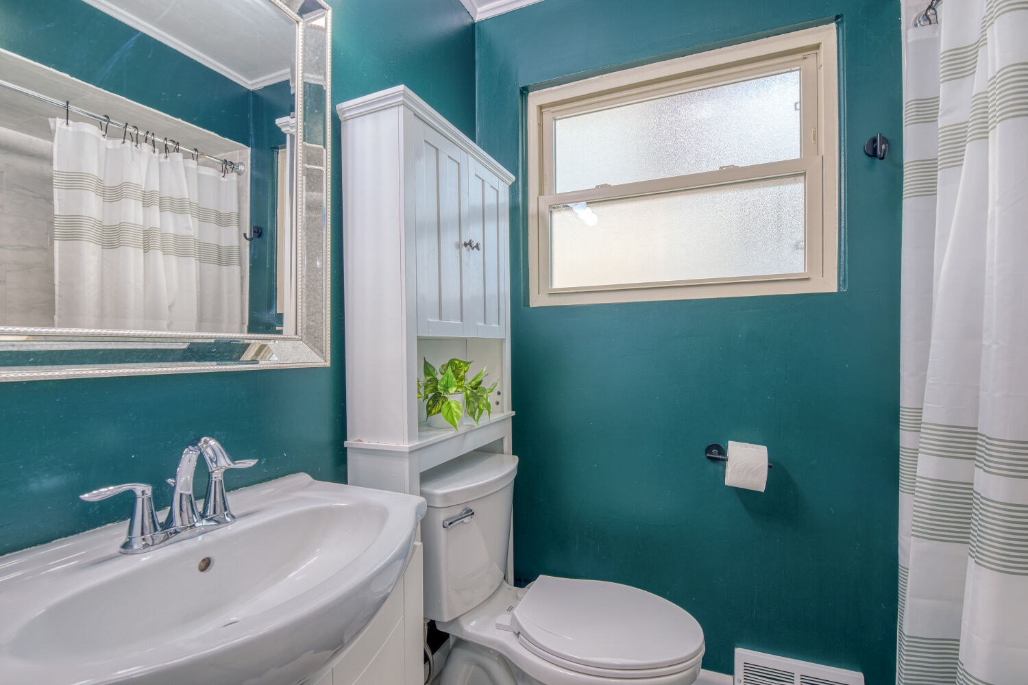 11214 S Sawyer Avenue, Chicago, IL 60655