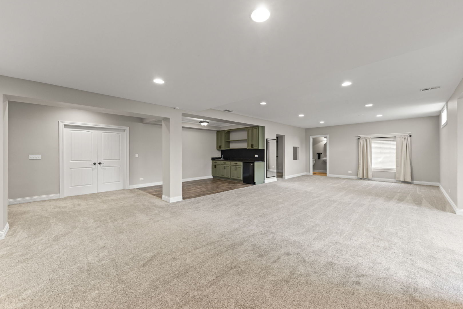 671 SHEFFIELD Circle, Sugar Grove, IL 60554