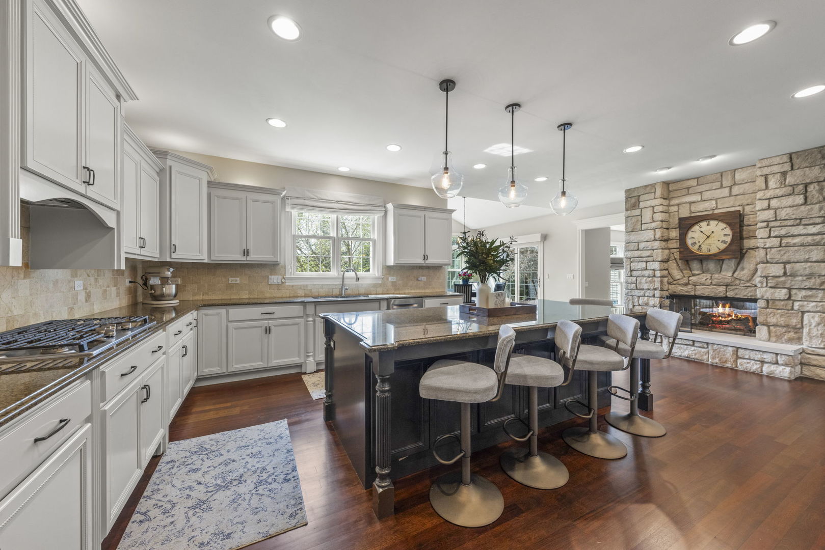 671 SHEFFIELD Circle, Sugar Grove, IL 60554