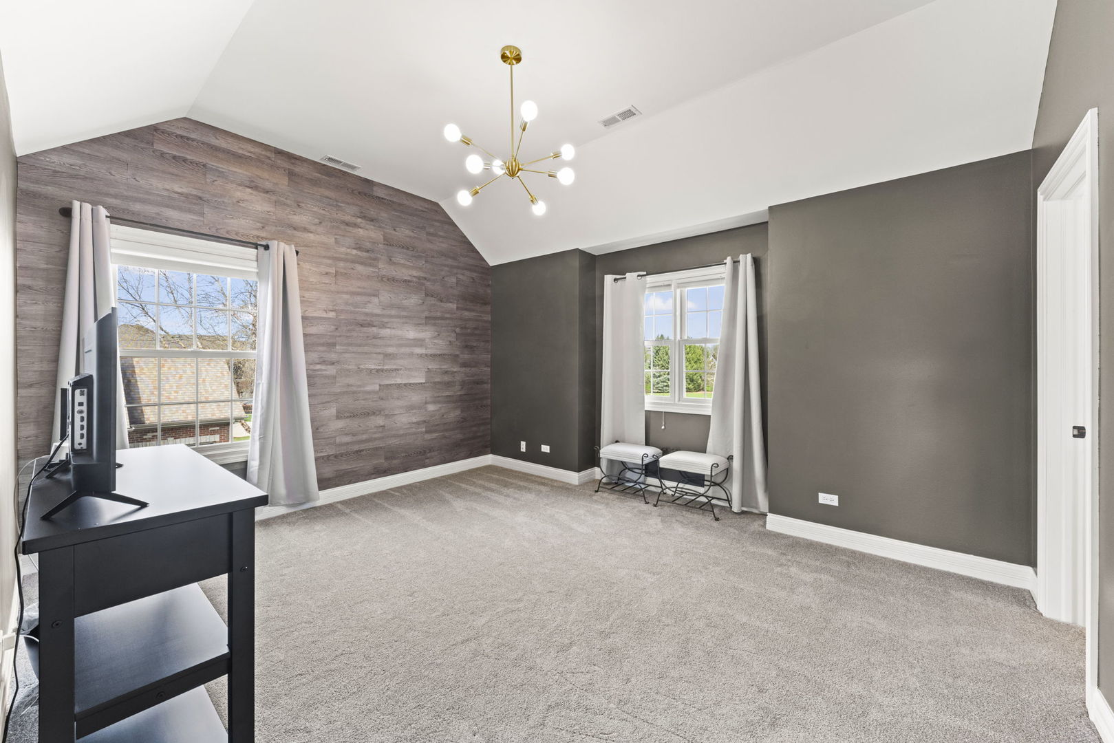 671 SHEFFIELD Circle, Sugar Grove, IL 60554