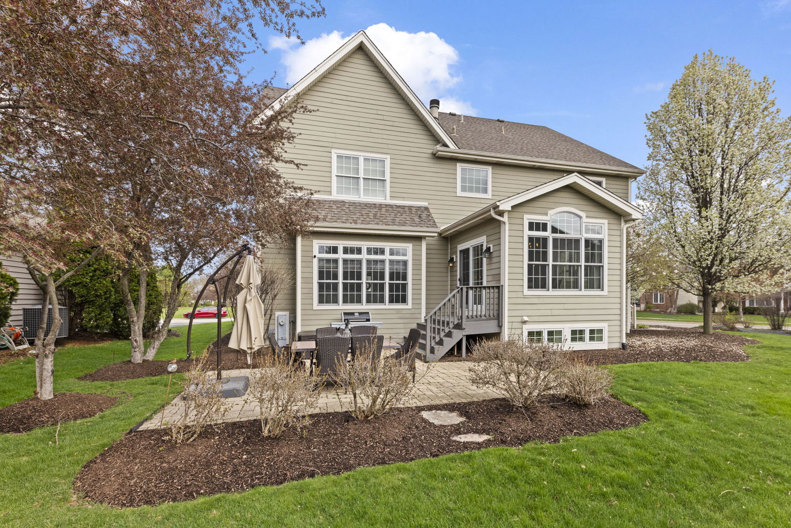 671 SHEFFIELD Circle, Sugar Grove, IL 60554