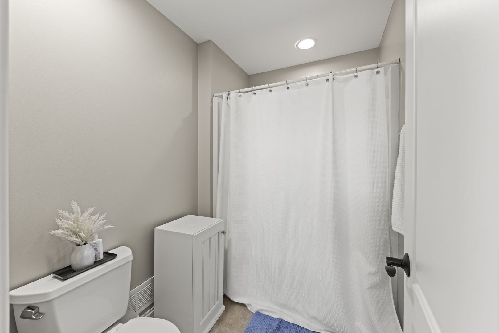 671 SHEFFIELD Circle, Sugar Grove, IL 60554