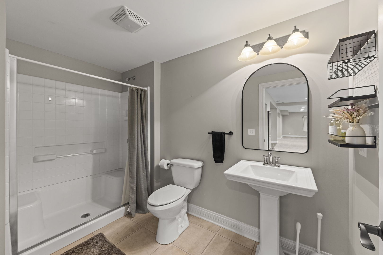 671 SHEFFIELD Circle, Sugar Grove, IL 60554