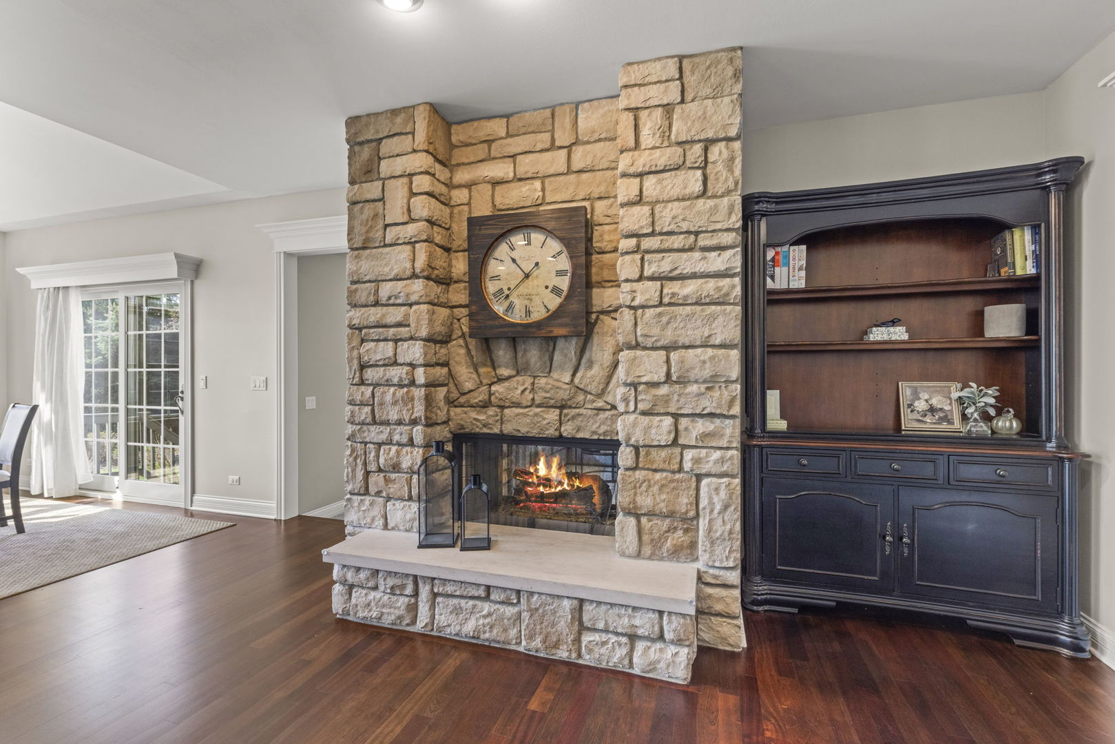 671 SHEFFIELD Circle, Sugar Grove, IL 60554