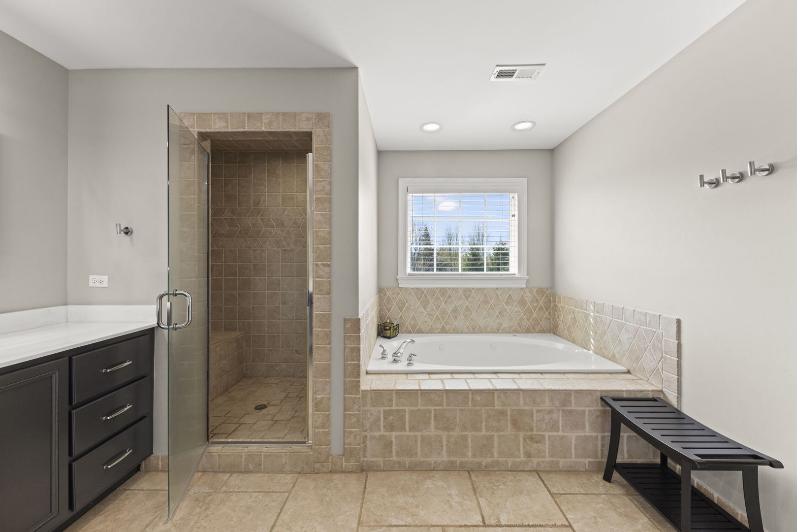 671 SHEFFIELD Circle, Sugar Grove, IL 60554