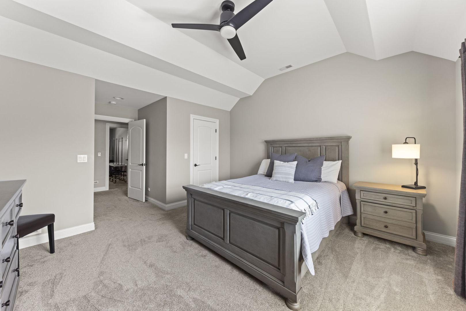 671 SHEFFIELD Circle, Sugar Grove, IL 60554