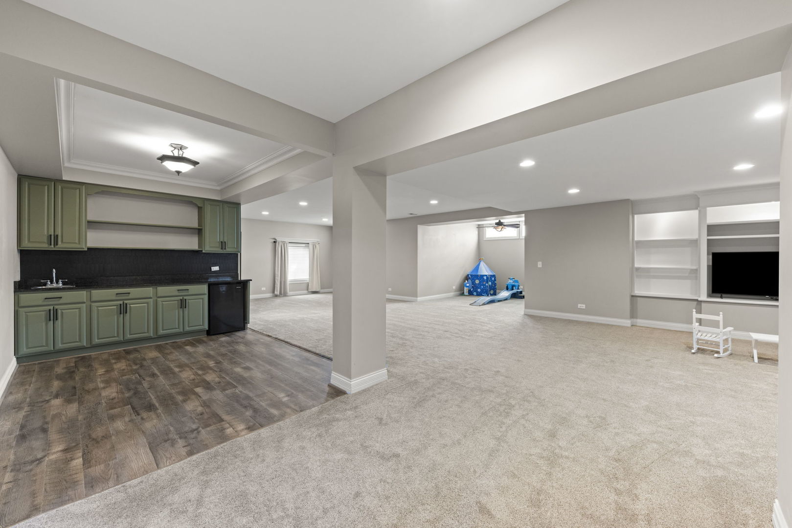 671 SHEFFIELD Circle, Sugar Grove, IL 60554