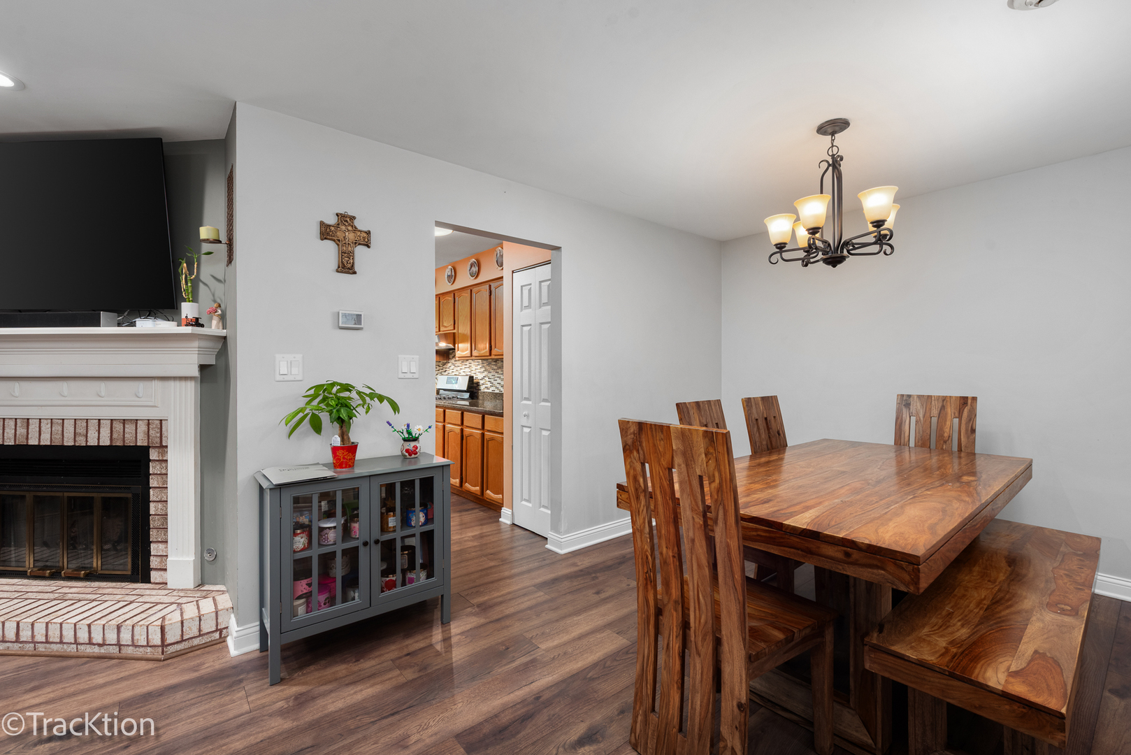 717 Maplewood Court #B, Willowbrook, IL 60527