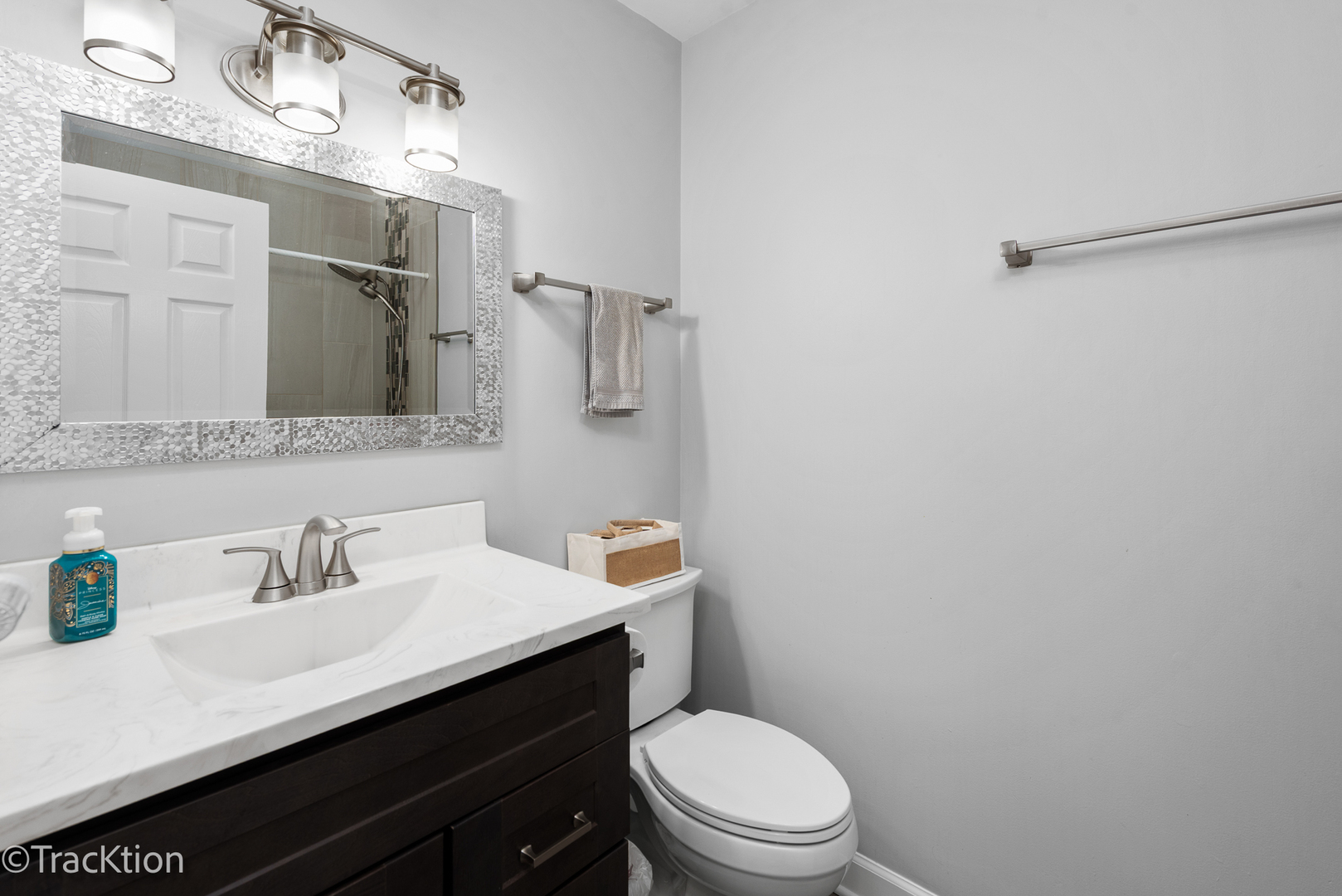 717 Maplewood Court #B, Willowbrook, IL 60527