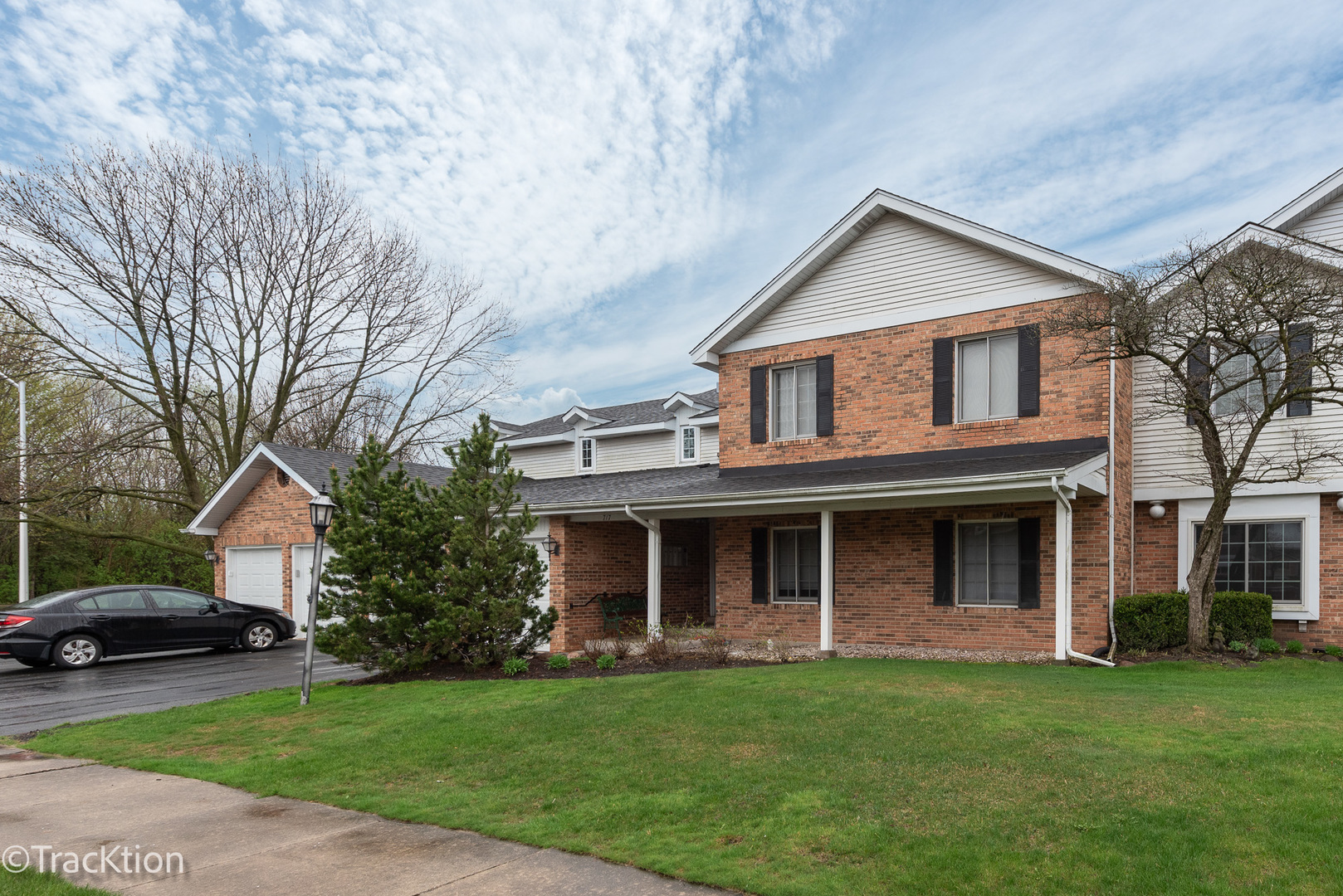 717 Maplewood Court #B, Willowbrook, IL 60527