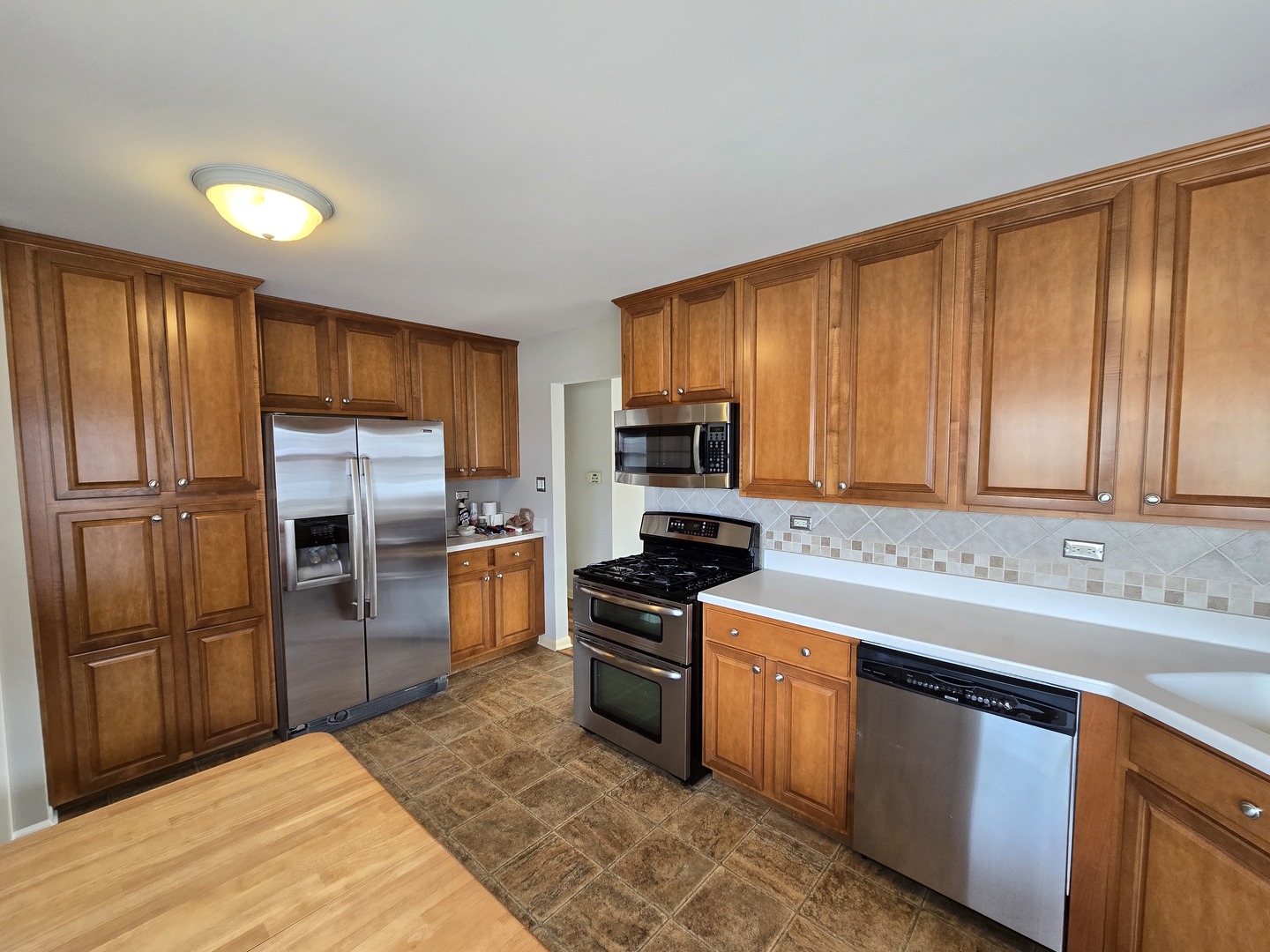 15222 Lawndale Avenue, Midlothian, IL 60445