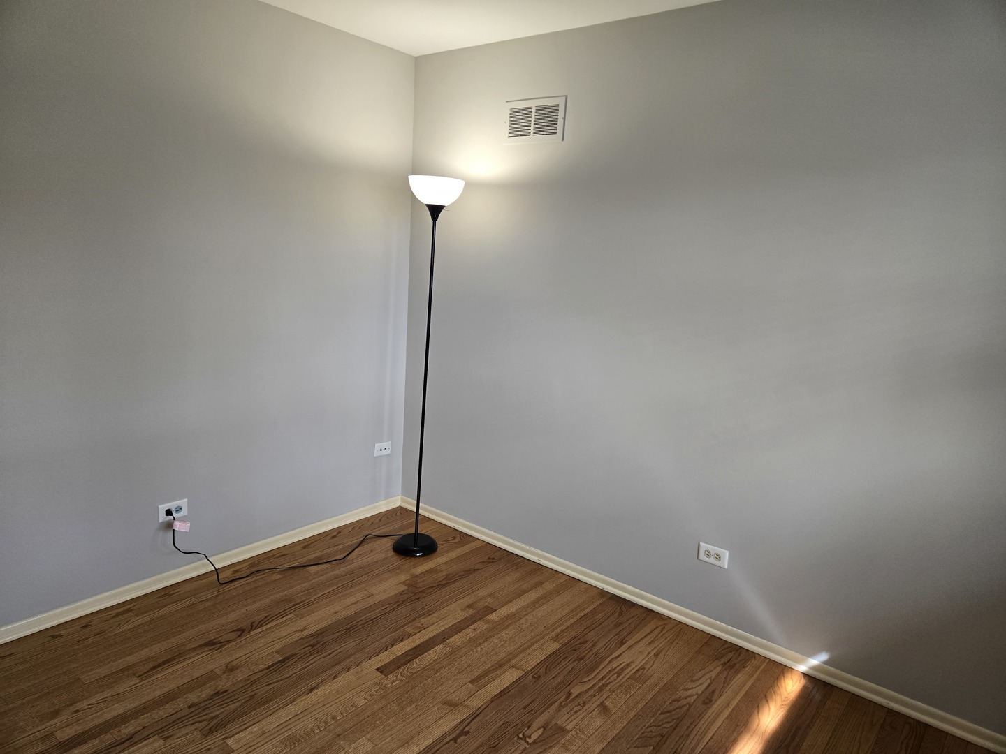 15222 Lawndale Avenue, Midlothian, IL 60445