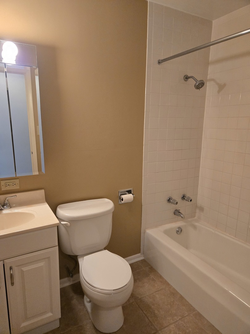 15222 Lawndale Avenue, Midlothian, IL 60445