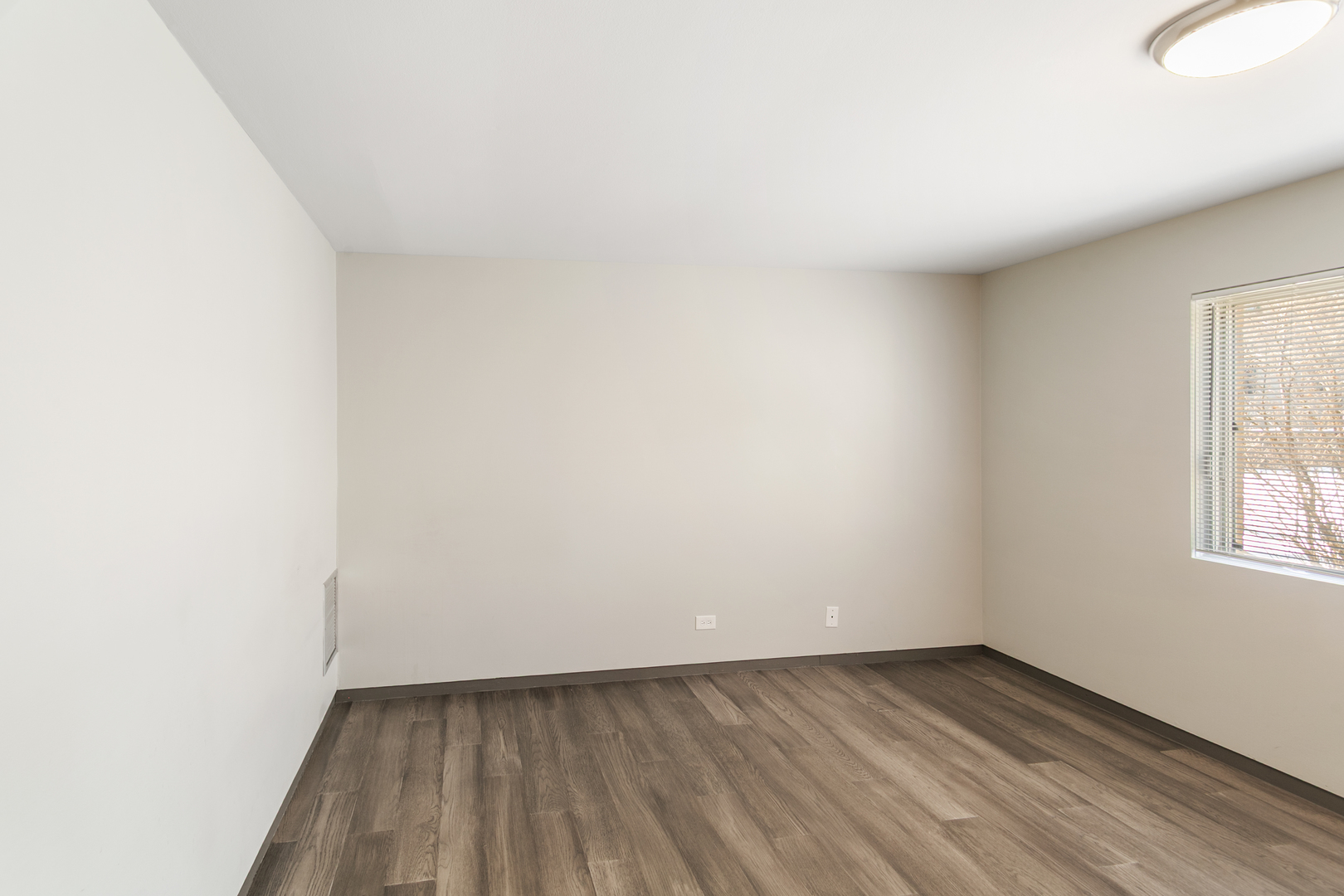 318 Walker Avenue #7, Highland Park, IL 60035