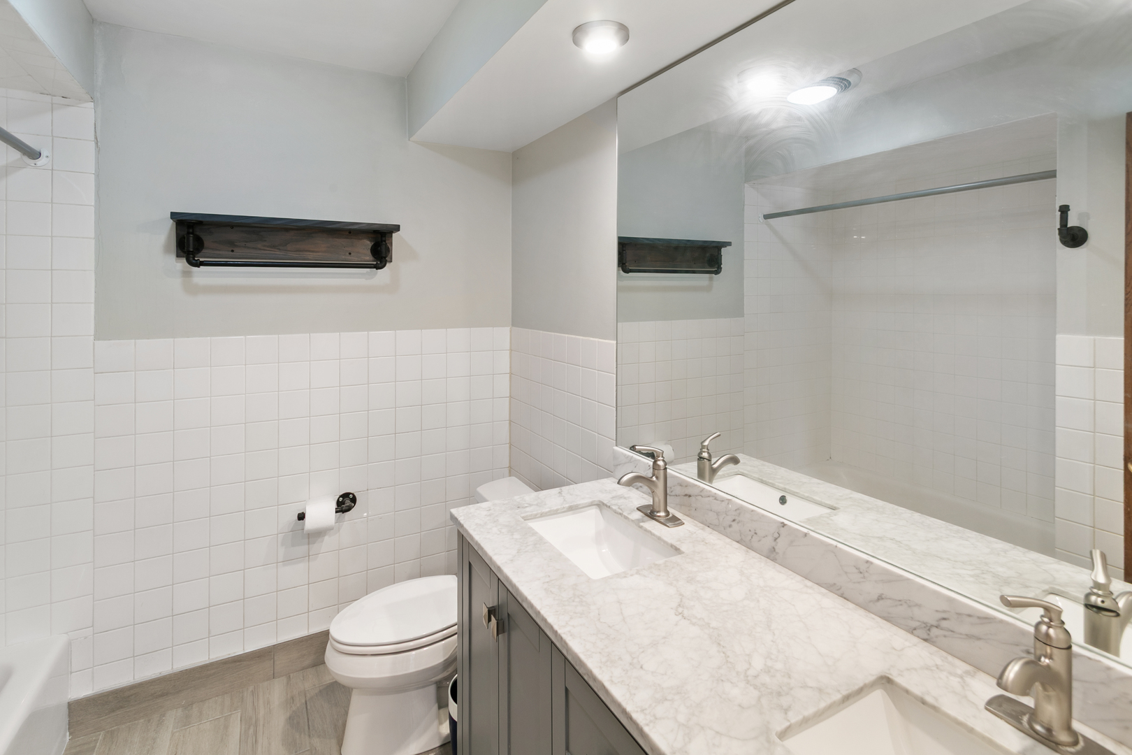 318 Walker Avenue #7, Highland Park, IL 60035