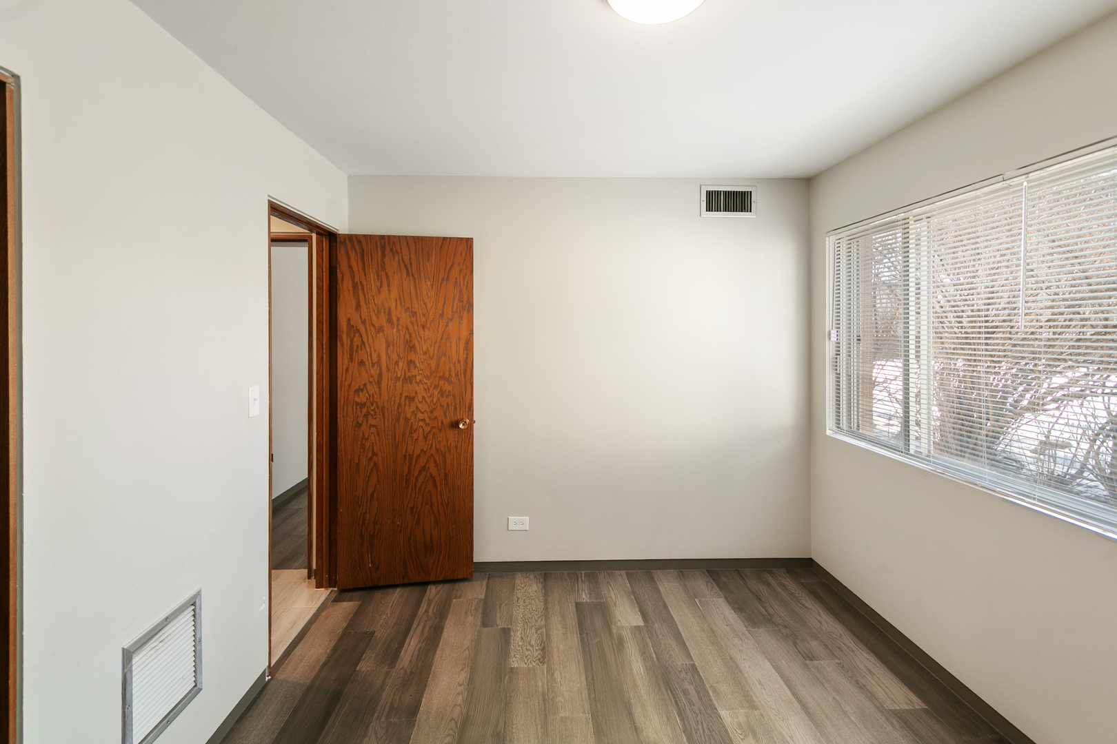 318 Walker Avenue #7, Highland Park, IL 60035