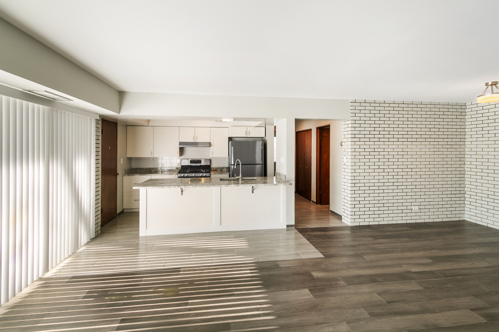 318 Walker Avenue #7, Highland Park, IL 60035