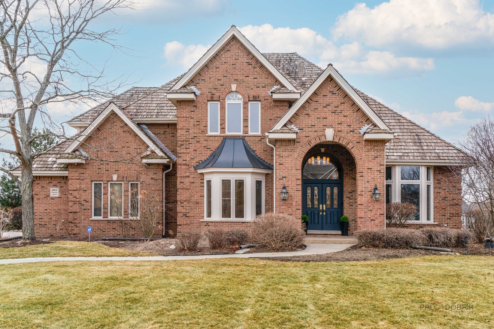 14615 S Somerset Circle, Green Oaks, IL 60048