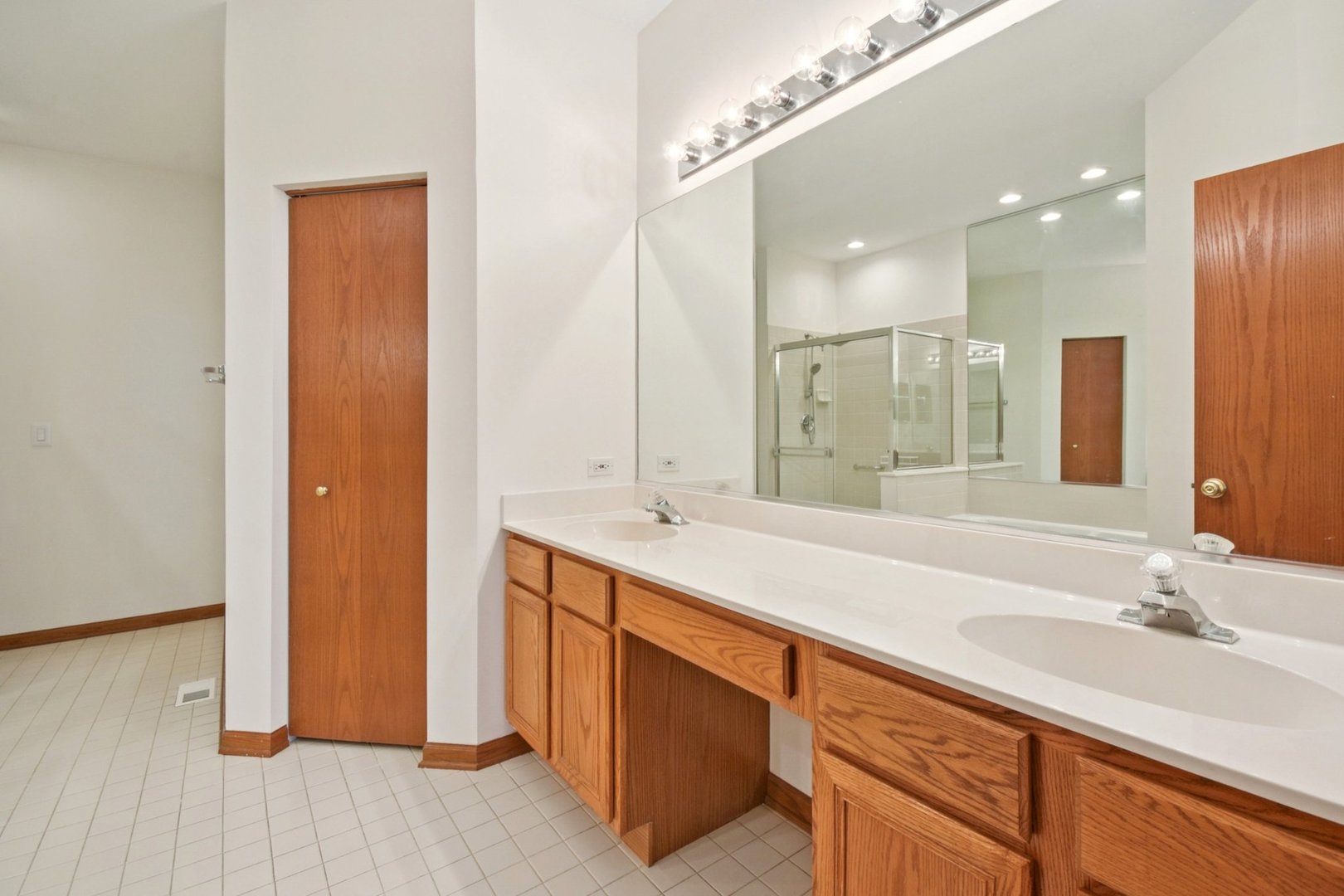 917 Havenshire Road, Naperville, IL 60565