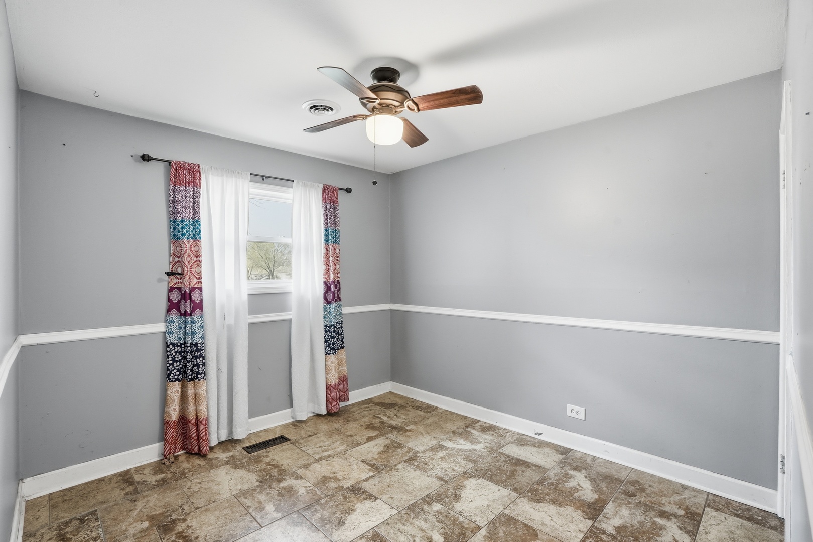 16651 S 88th Avenue, Orland Park, IL 60462