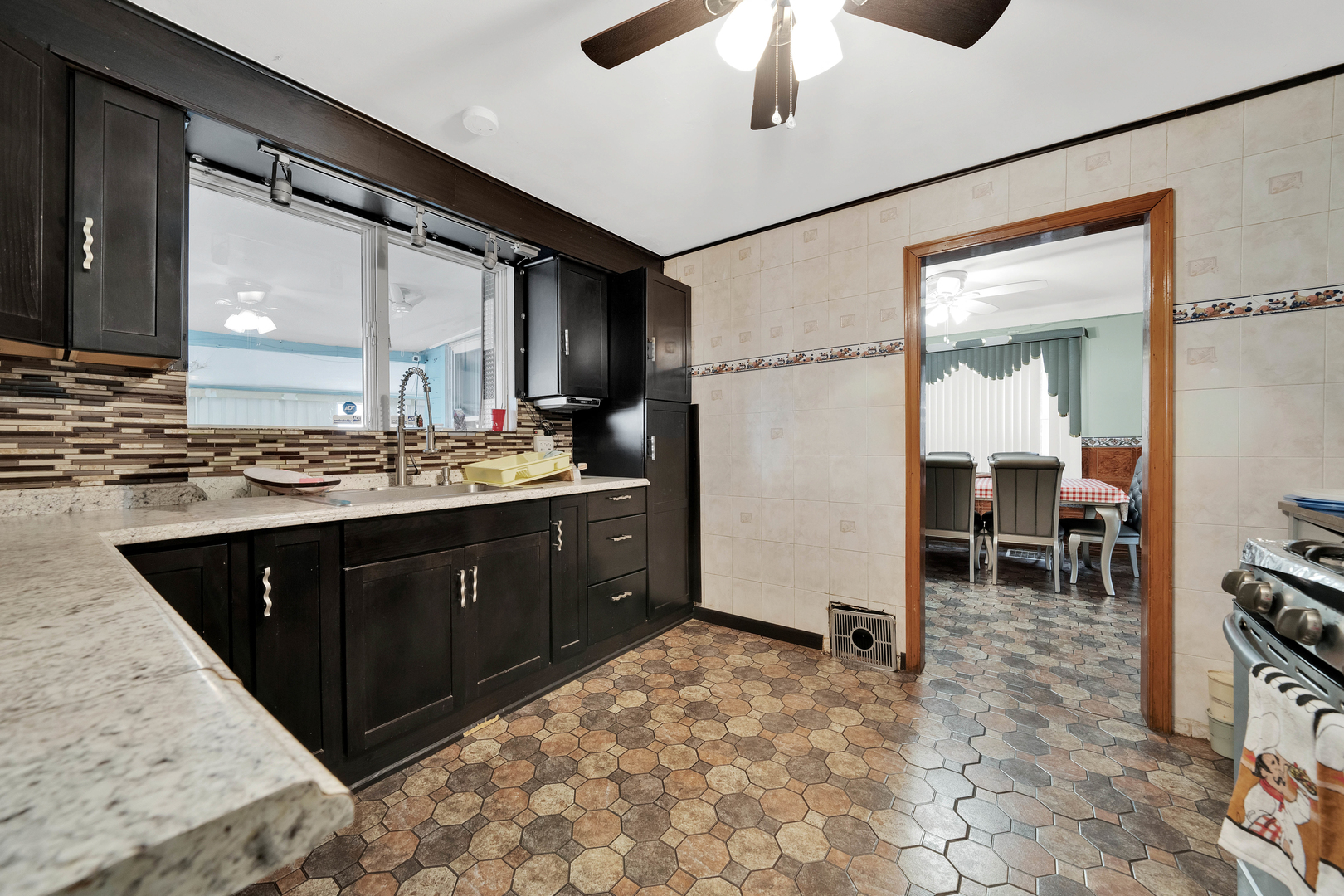 3520 Ridgeland Avenue, Berwyn, IL 60402