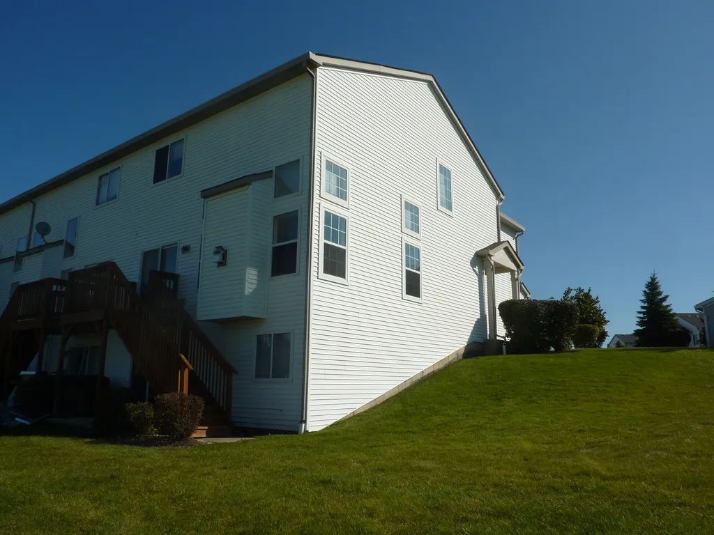 1040 MONTEGO BAY Court #1040, Romeoville, IL 60446