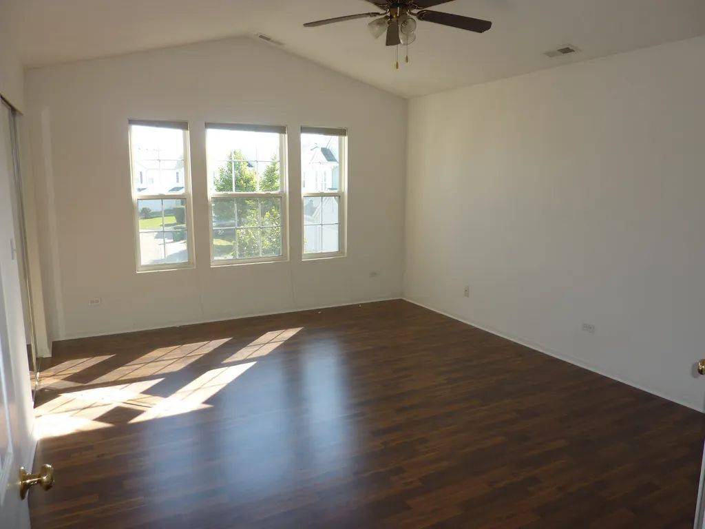 1040 MONTEGO BAY Court #1040, Romeoville, IL 60446