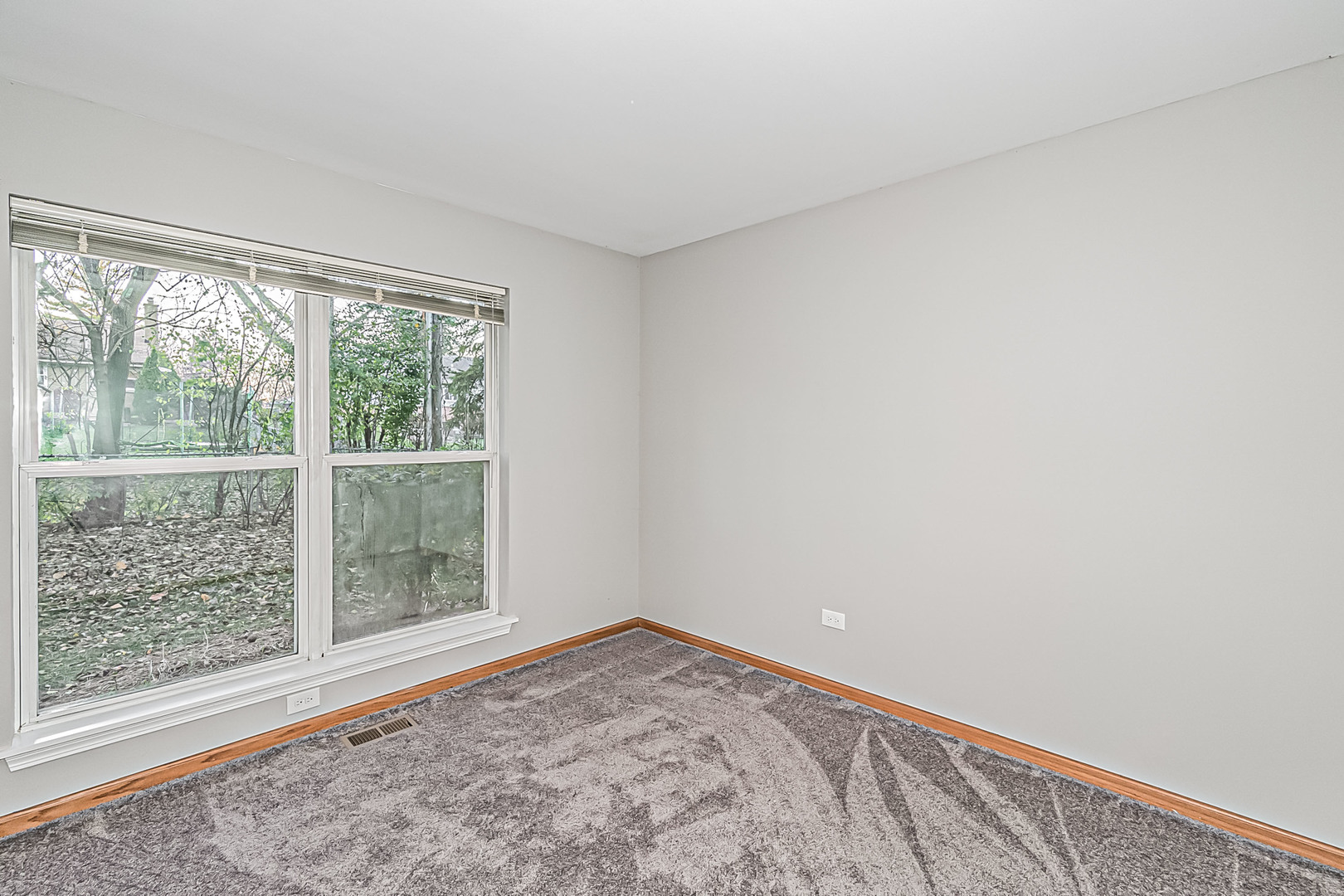 214 N Cathy Lane, Mount Prospect, IL 60056