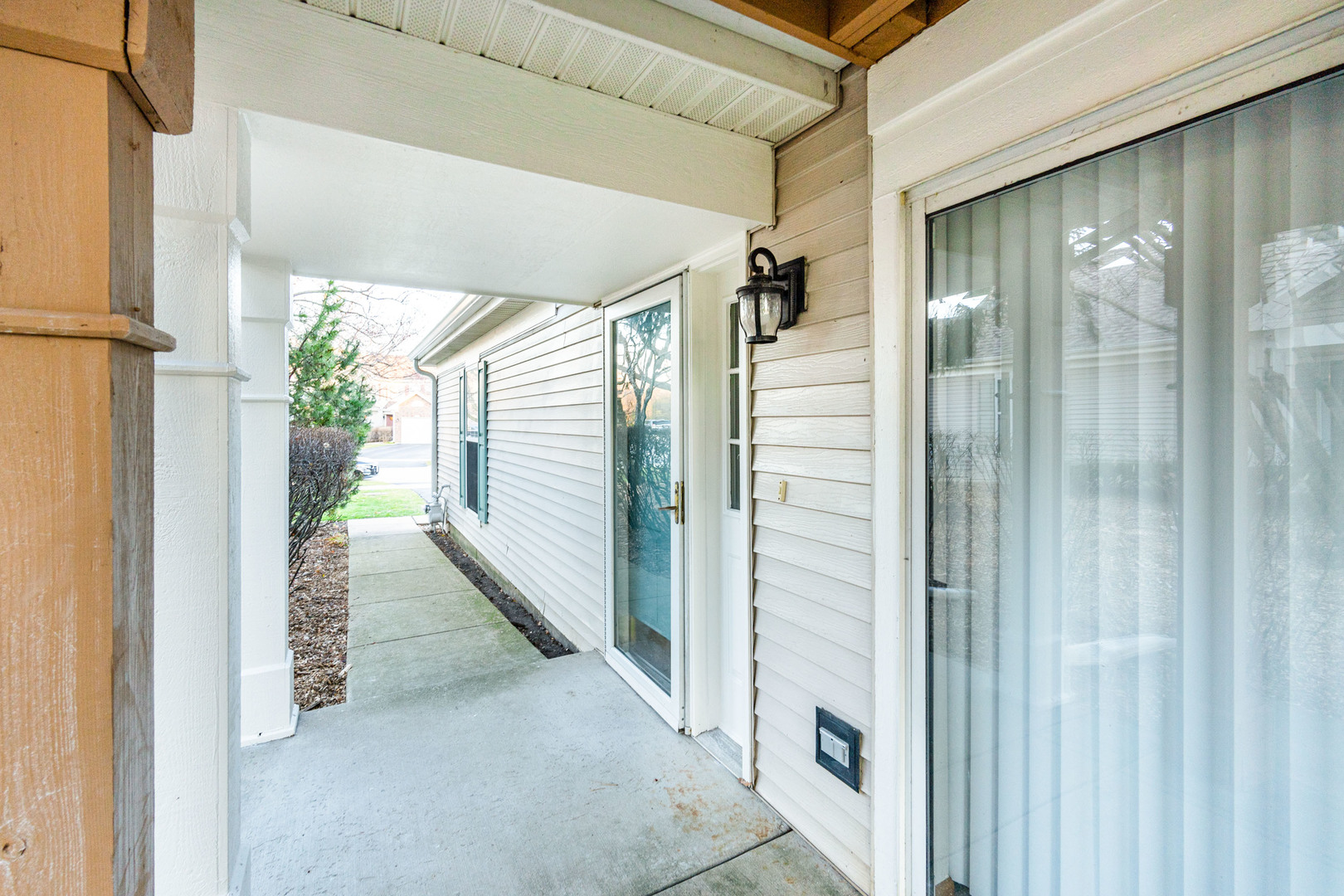 214 N Cathy Lane, Mount Prospect, IL 60056