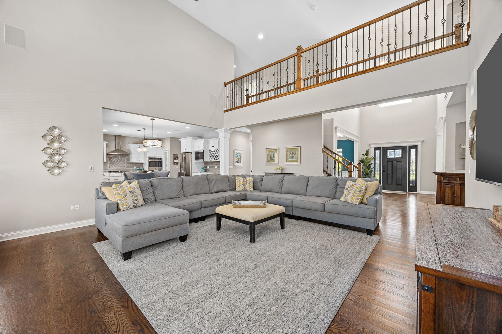 4211 Chinaberry Lane, Naperville, IL 60564