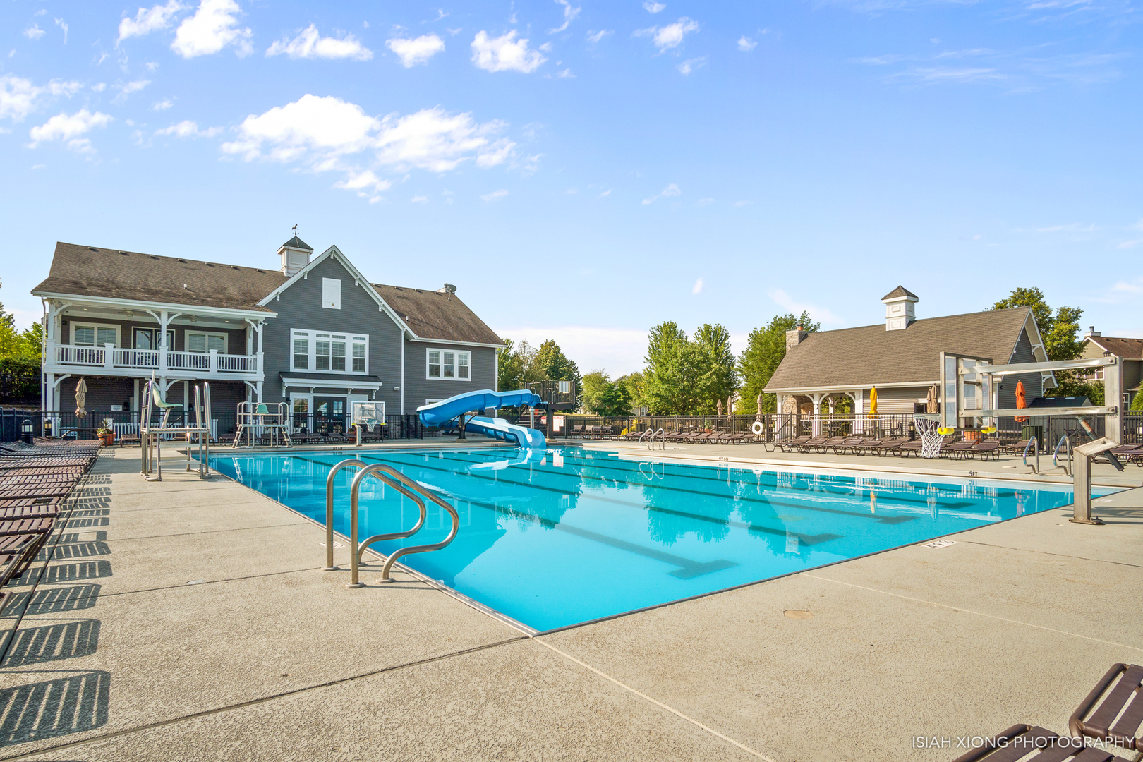 407 Bluegrass Parkway, Oswego, IL 60543