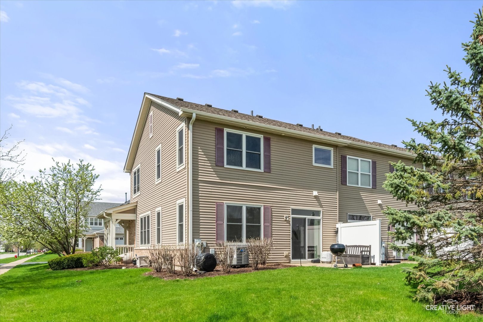 407 Bluegrass Parkway, Oswego, IL 60543