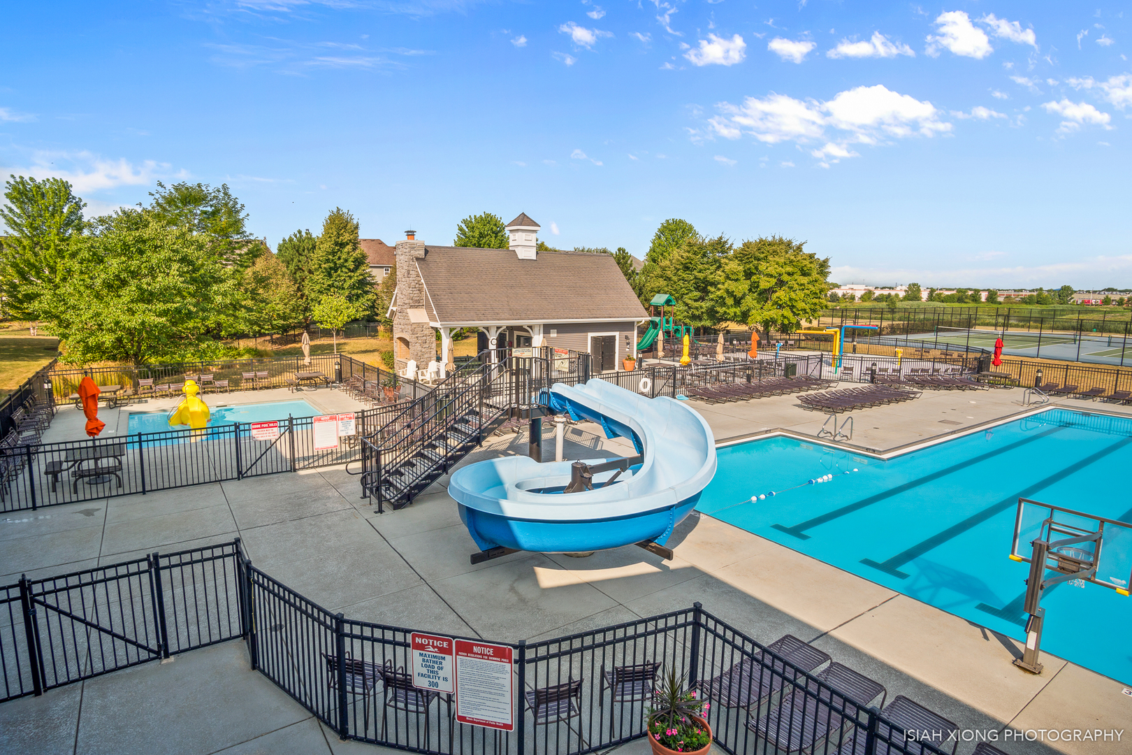 407 Bluegrass Parkway, Oswego, IL 60543