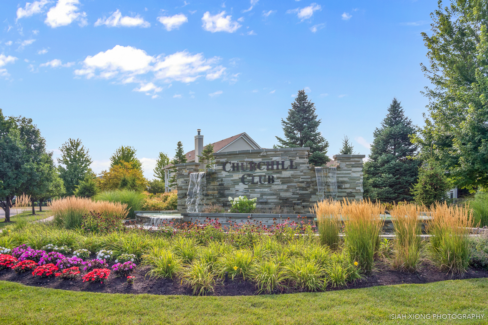 407 Bluegrass Parkway, Oswego, IL 60543