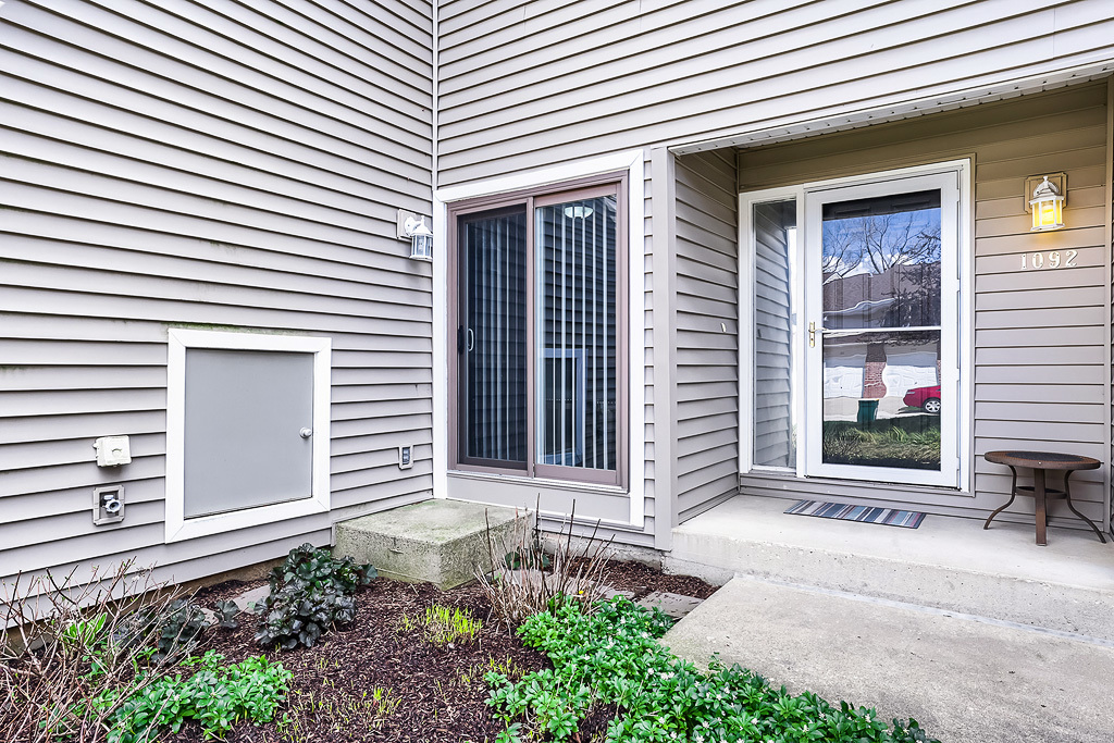 1092 Pinetree Circle #0, Buffalo Grove, IL 60089