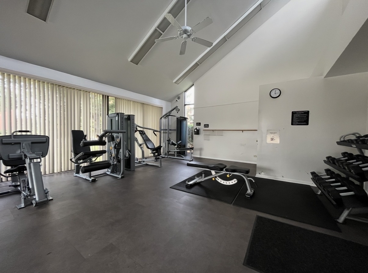 1405 E Central Road #305A, Arlington Heights, IL 60005