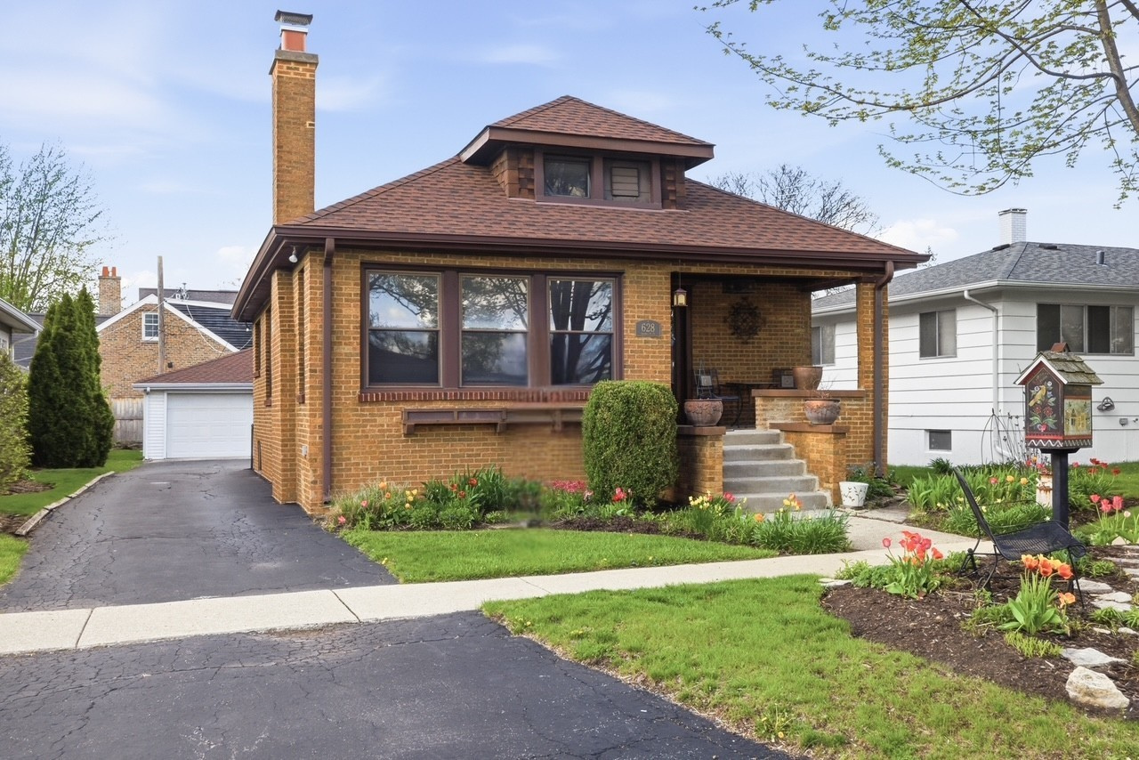 628 Franklin Street, Downers Grove, IL 60515