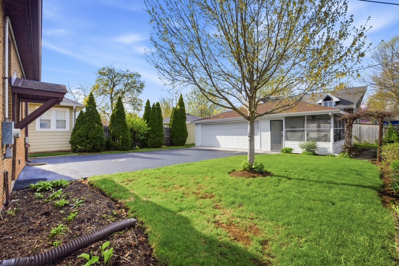 628 Franklin Street, Downers Grove, IL 60515