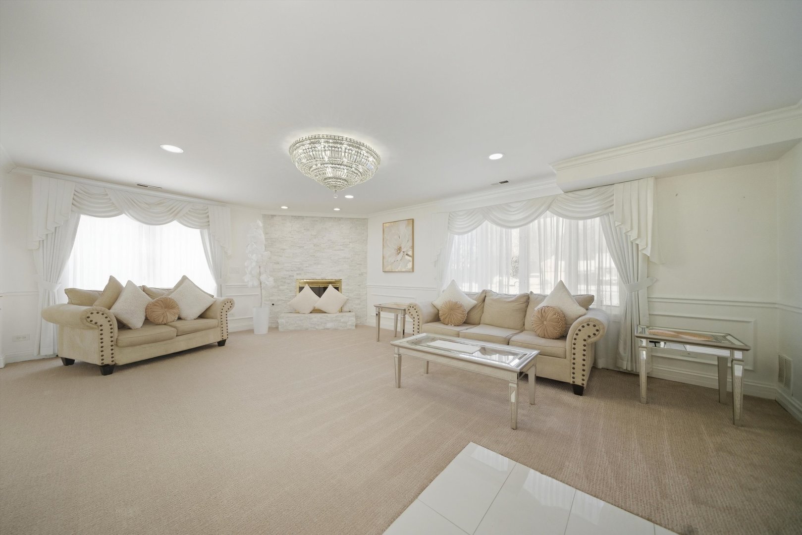 606 S Arlington Heights Road, Arlington Heights, IL 60005