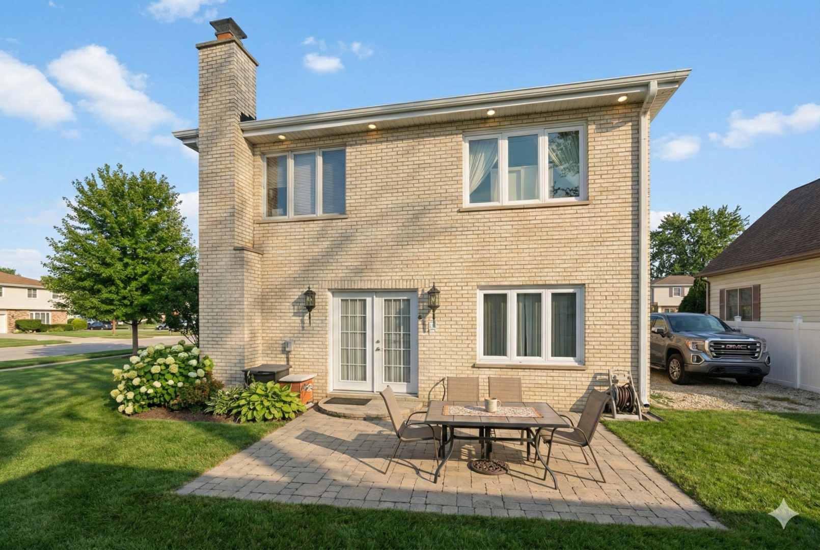 606 S Arlington Heights Road, Arlington Heights, IL 60005