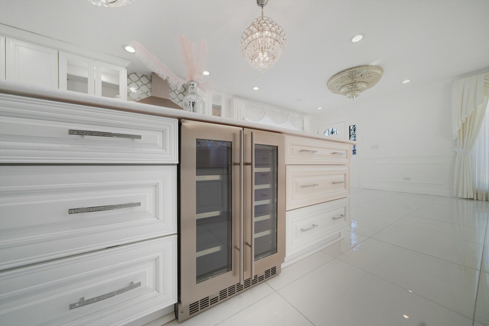 606 S Arlington Heights Road, Arlington Heights, IL 60005