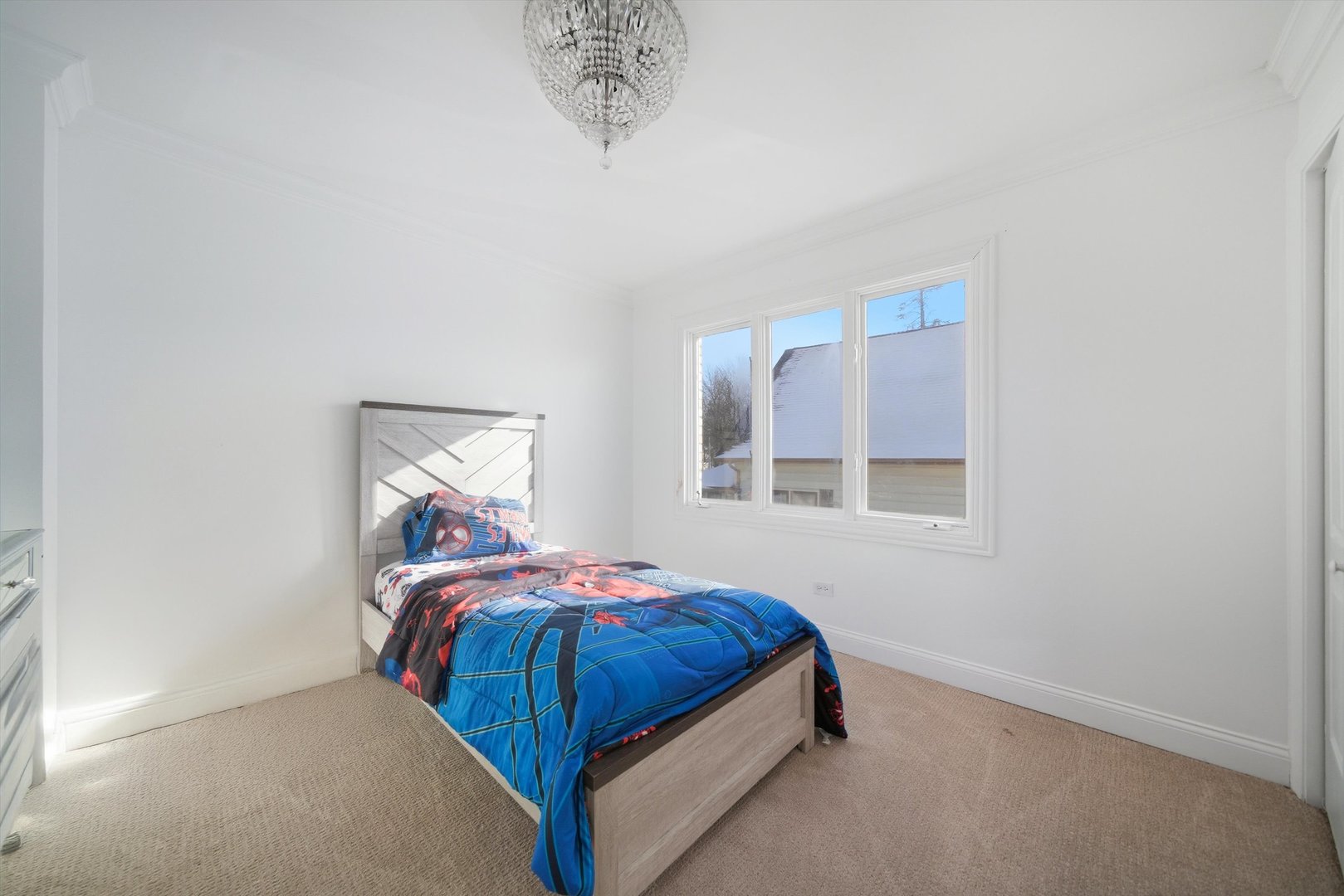 606 S Arlington Heights Road, Arlington Heights, IL 60005