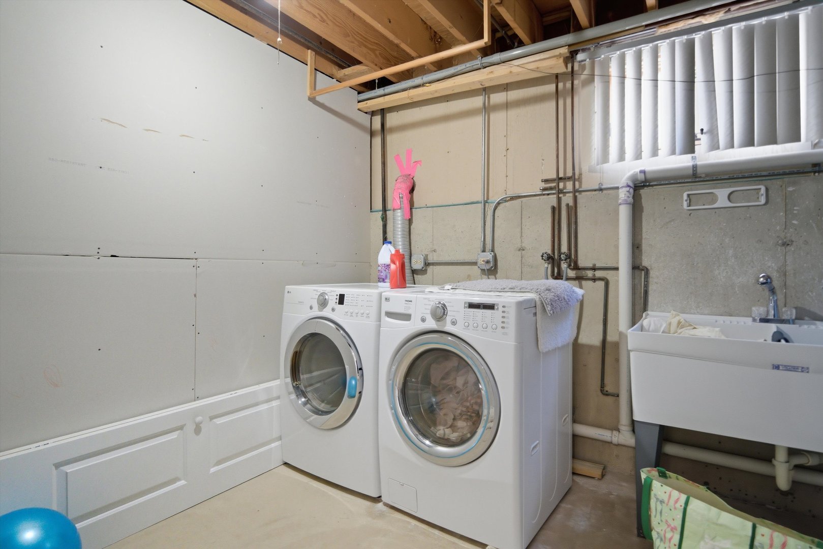 606 S Arlington Heights Road, Arlington Heights, IL 60005