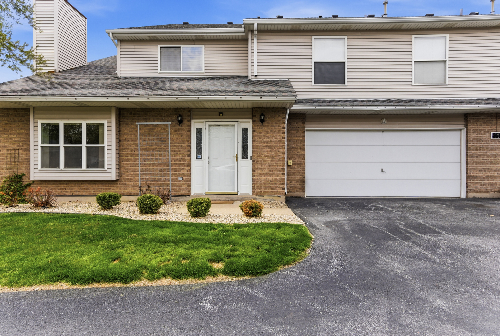 5610 W VON Avenue #A, Monee, IL 60449