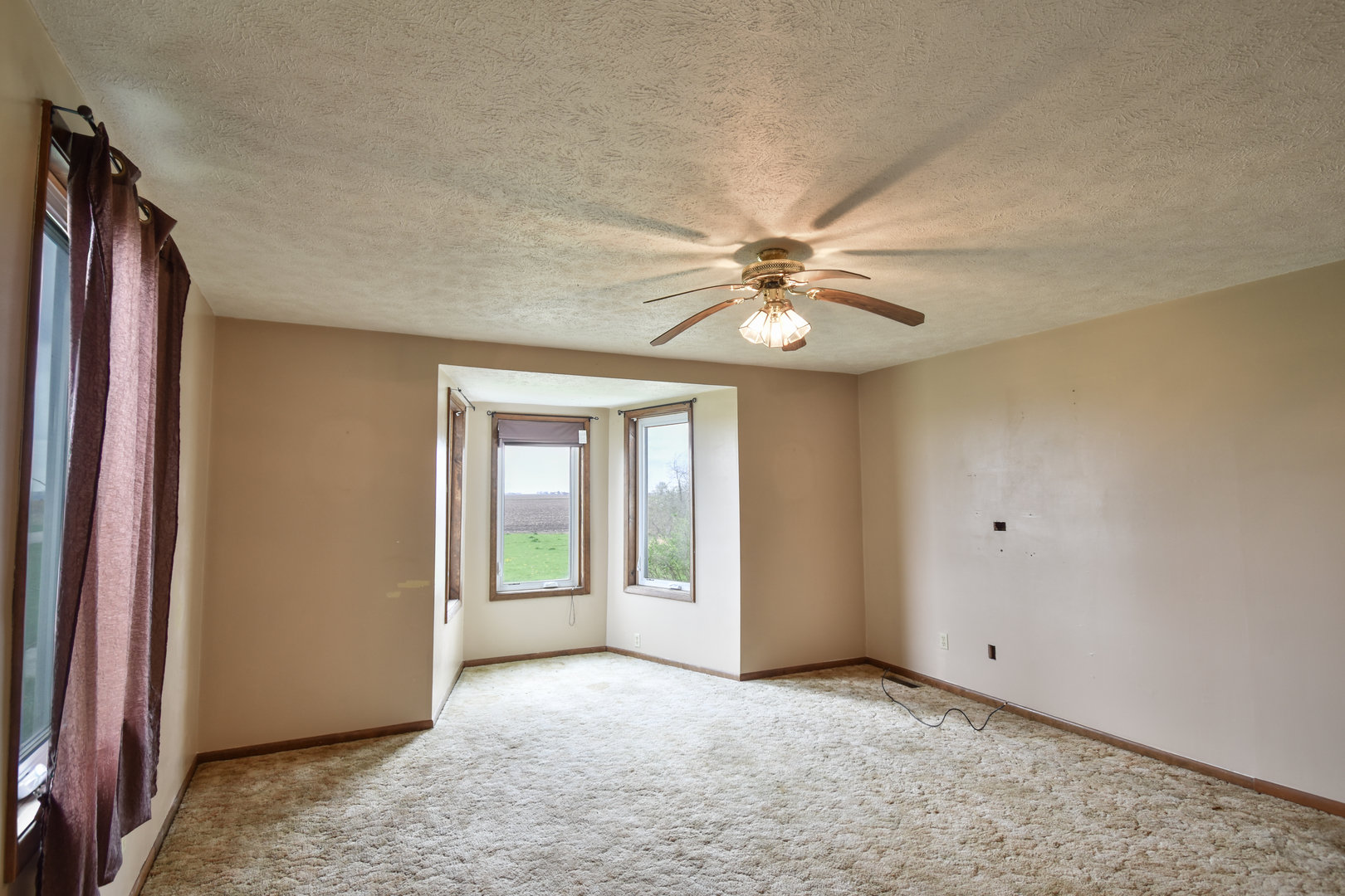 11323 N 1500 East Road, Pontiac, IL 61764