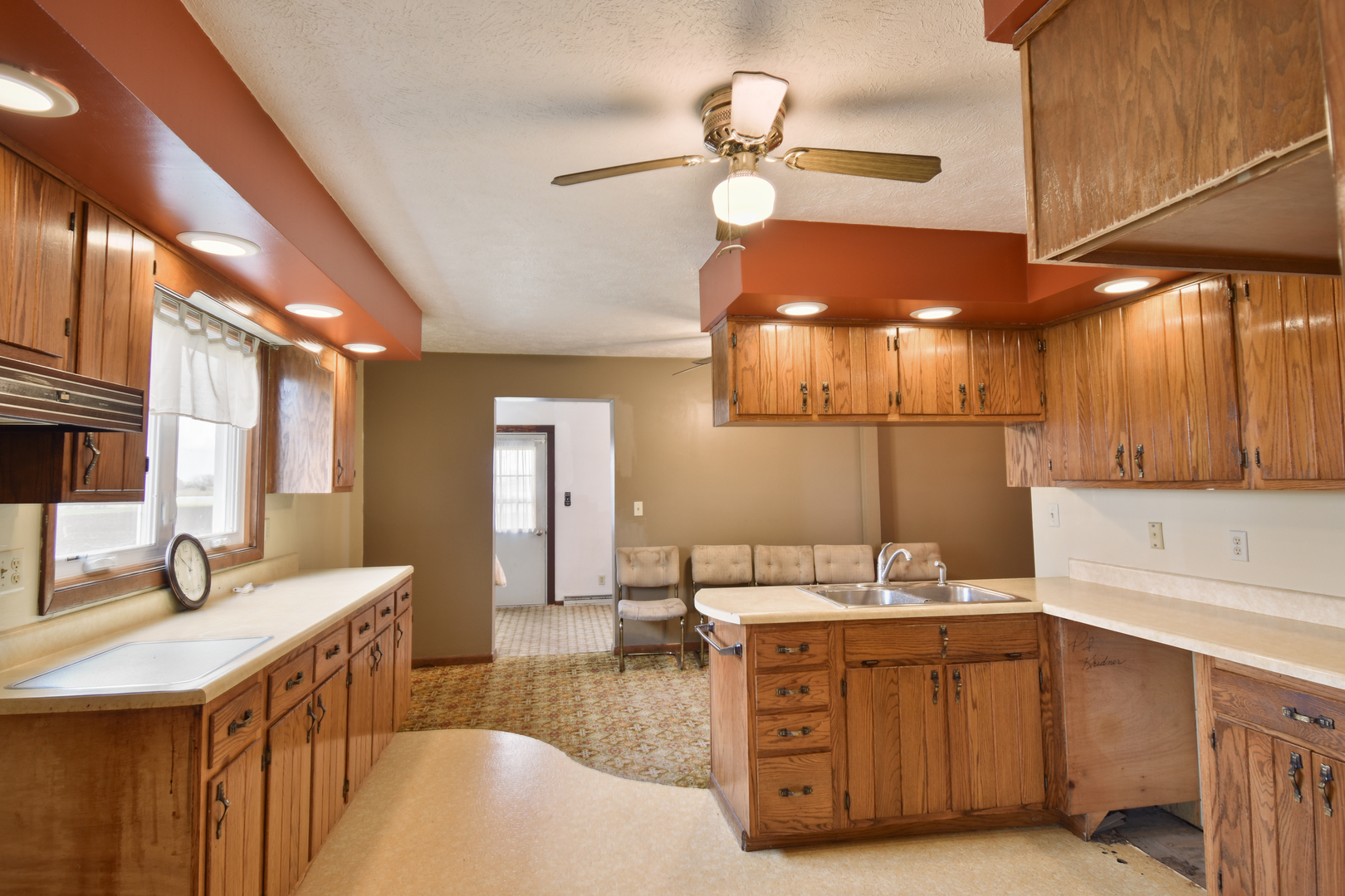 11323 N 1500 East Road, Pontiac, IL 61764