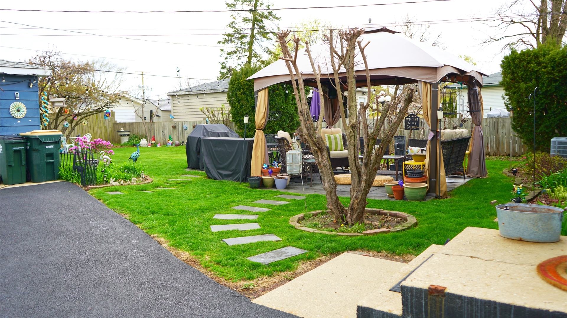 806 S Oak Street, West Chicago, IL 60185