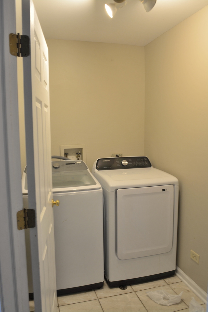 122 Schiller Place, Itasca, IL 60143