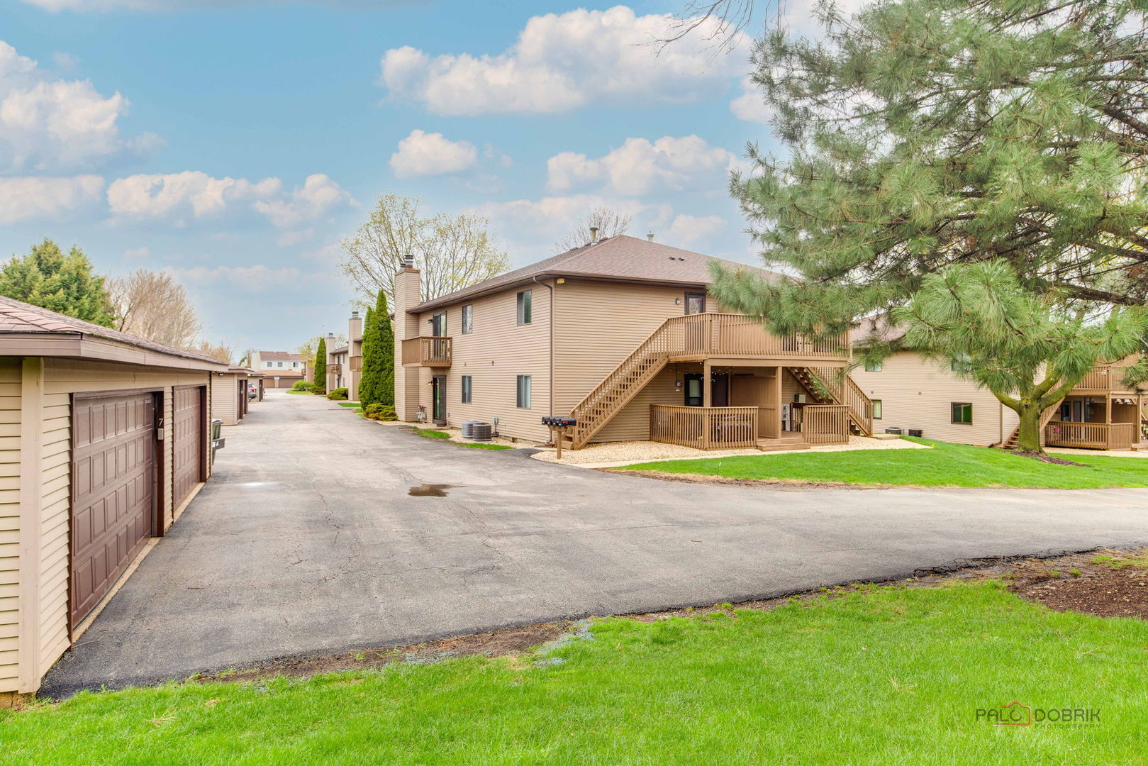 1115 Kane Street #1115, South Elgin, IL 60177