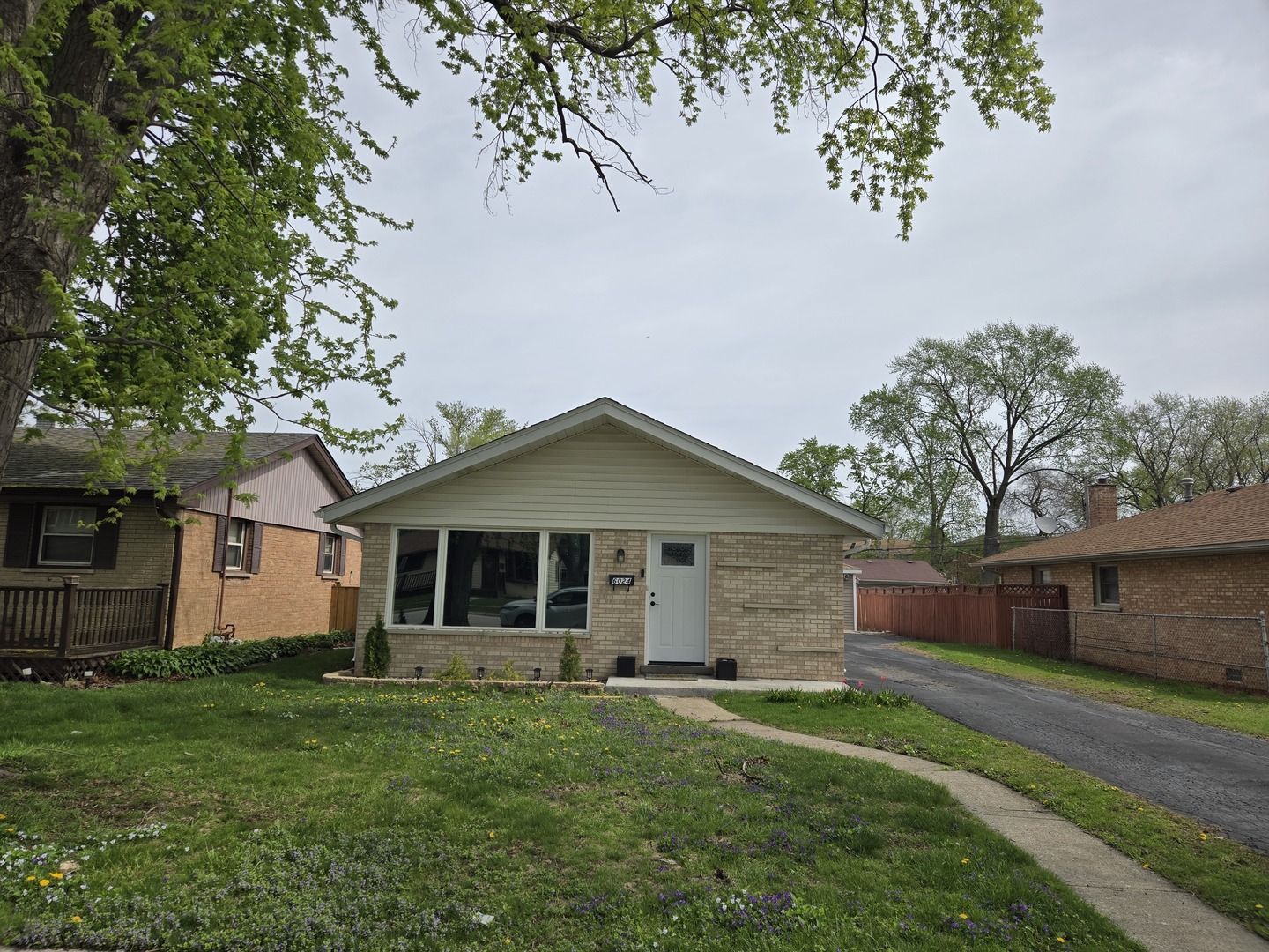 6024 Birmingham Street, Chicago Ridge, IL 60415